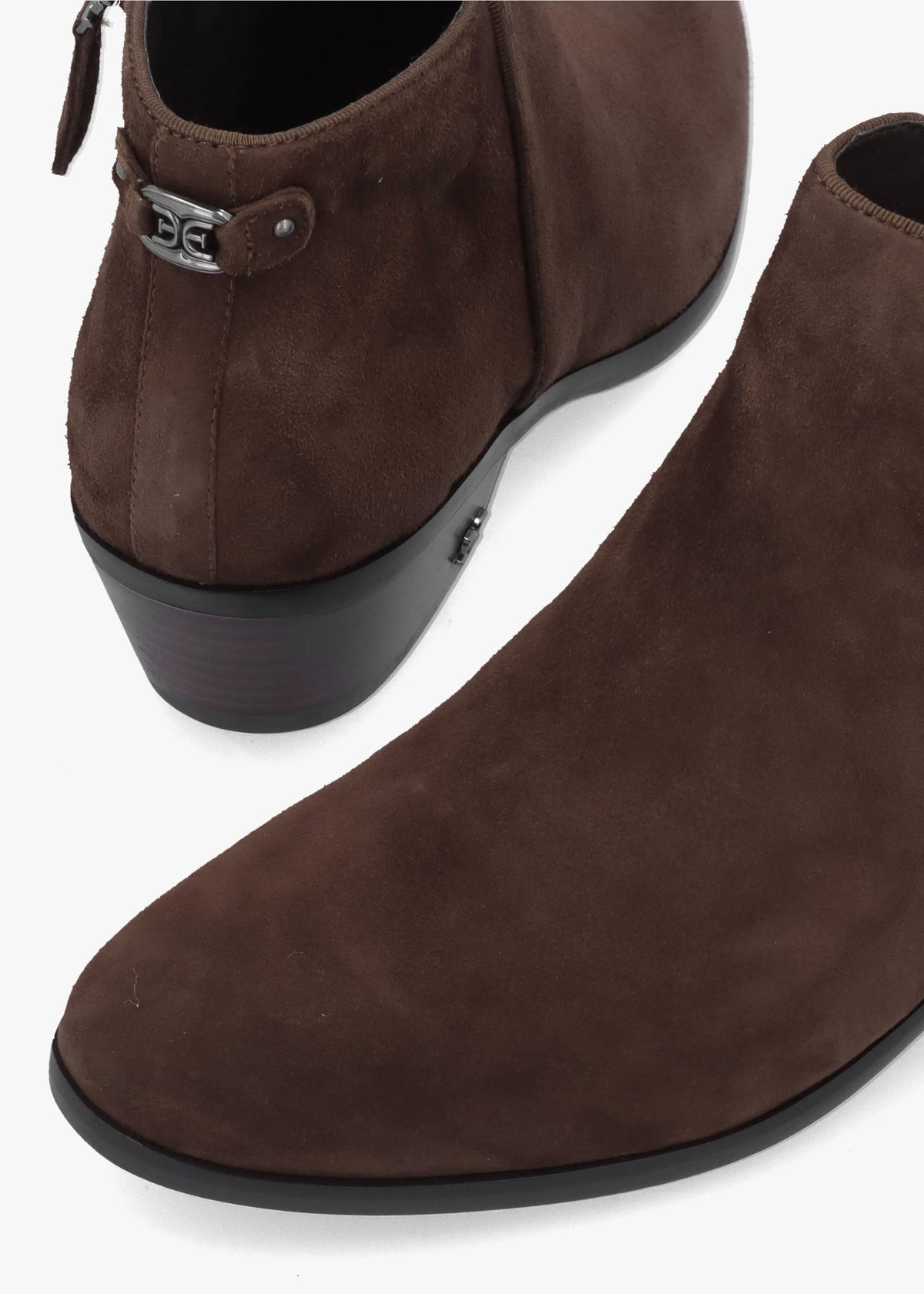 SE PETTY - Brown Suede
