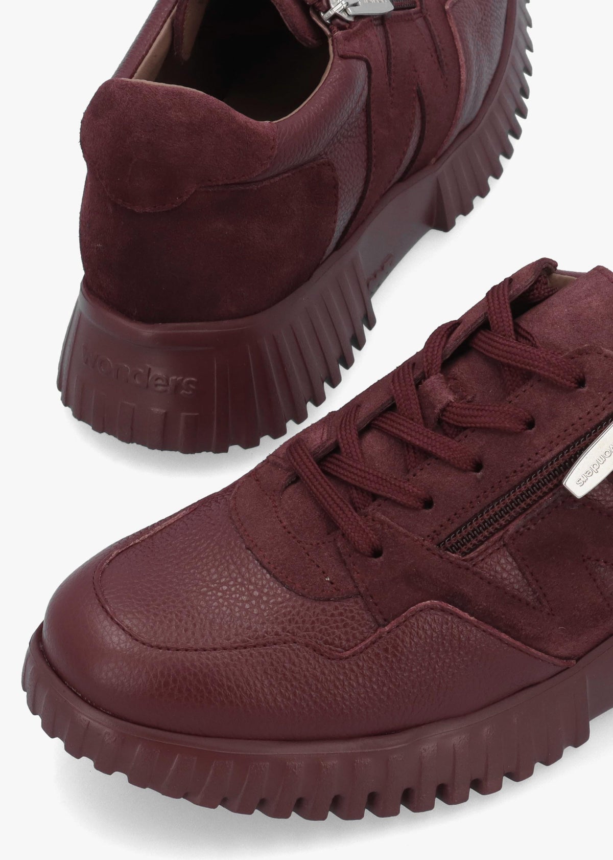 A-4424 Vino Leather Chunky Low Wedge Trainers