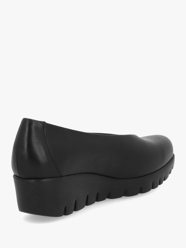Wonders Flyer Black Leather Wedge Court Shoes