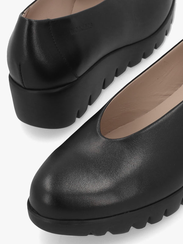 Wonders Flyer Black Leather Wedge Court Shoes