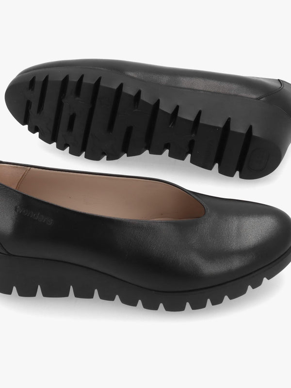 Wonders Flyer Black Leather Wedge Court Shoes
