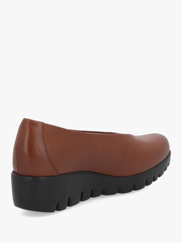 Wonders Flyer Tan Leather Wedge Court Shoes