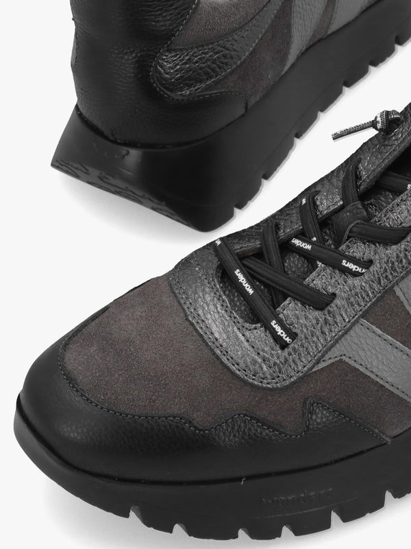 Odisei 110 Black Grey Metallic Leather & Suede Trainers