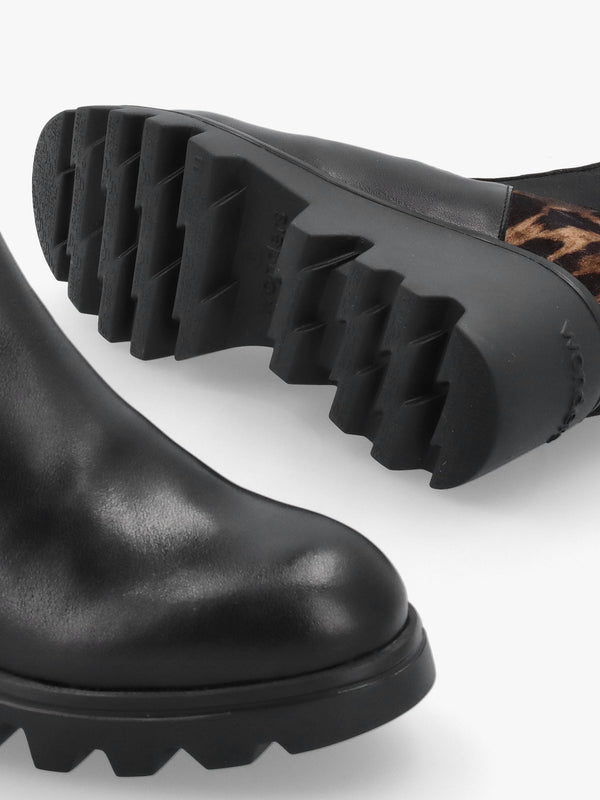 G-7032 Black Leather Wedge Ankle Boots