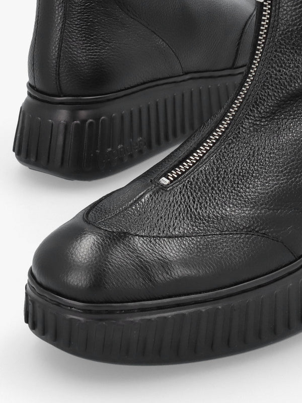 A-5202 Black Leather Front Zip Ankle Boots
