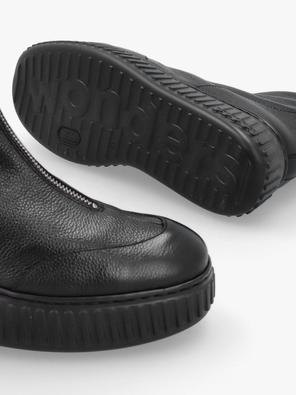 A-5202 Black Leather Front Zip Ankle Boots