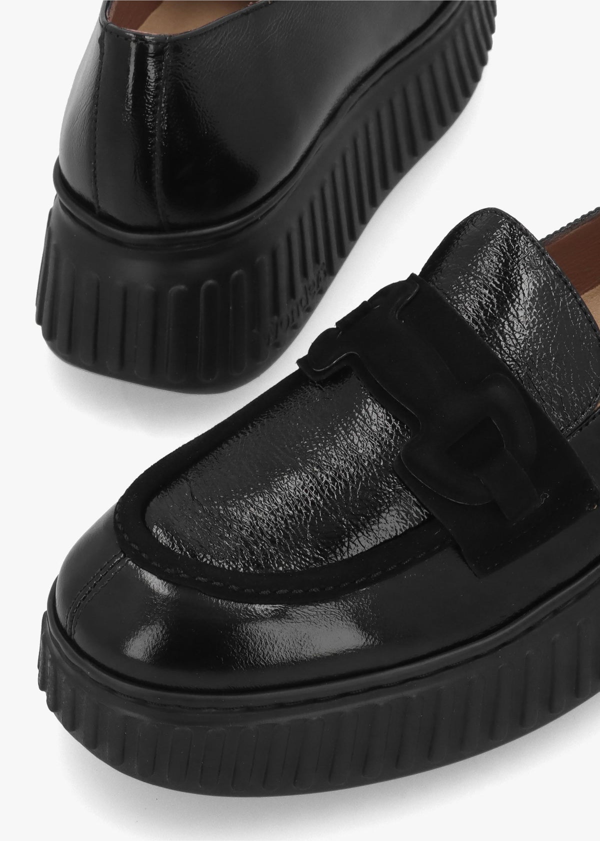 A-5203 Black Leather Loafers