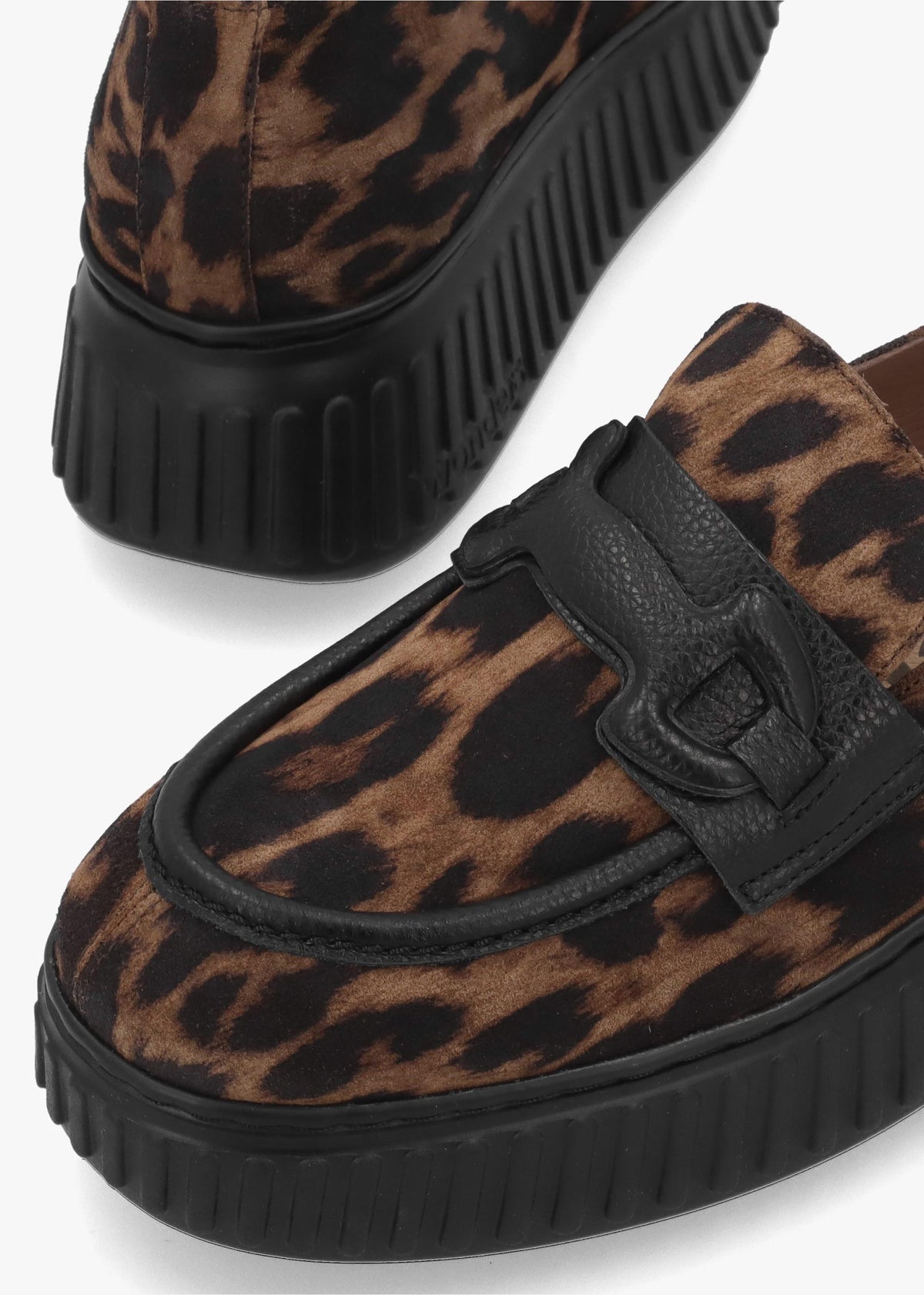 A-5203 Leopard Suede Loafers